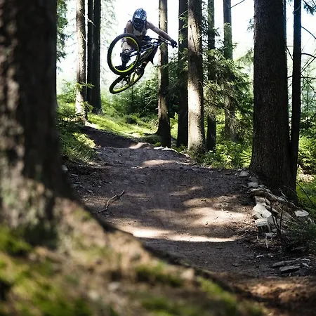 Lipno 50/18 ليبنو ناد فلتافو